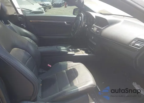 2017 Mercedes-Benz E 400 4Matic z USA, uszkodzony, nr VIN WDDKJ6HB9HF352815